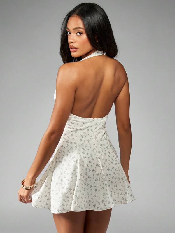Missguided MISSGUIDED Ditsy Floral Print Halter Mini Dress With Ruched Waist