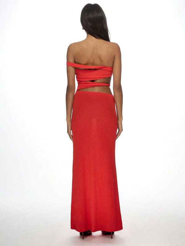 Missguided MISSGUIDED Elegant Bandeau Cut Out Maxi Dress With Bead Trim