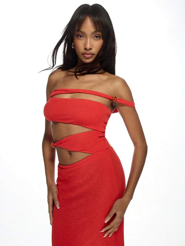 Missguided MISSGUIDED Elegant Bandeau Cut Out Maxi Dress With Bead Trim