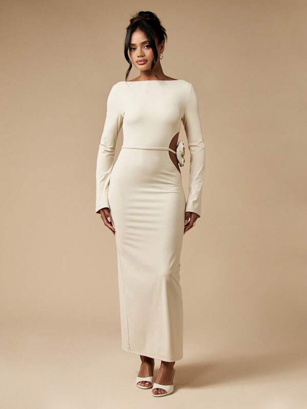 Missguided MISSGUIDED Elegant Bodycon Long Sleeve Maxi Dress With 3D Flower Cutout Detail