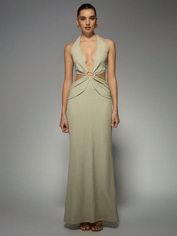 Missguided MISSGUIDED Elegant Cut-Out Halter Neck Textured Ring Detail Maxi Dress