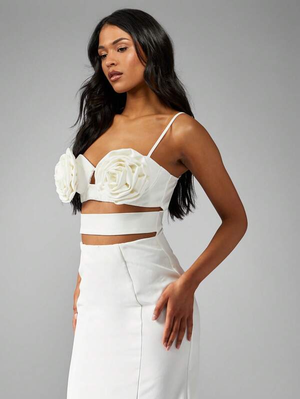 Missguided MISSGUIDED Elegant Cut-Out Two-Piece Structured Maxi Dress With Rose Applique Detail