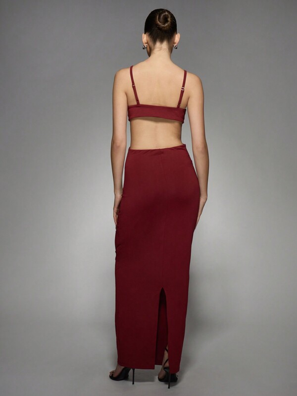 Missguided MISSGUIDED Elegant Cut-Out Waist Maxi Evening Dress With Spaghetti Straps