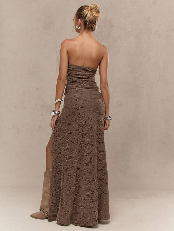 Missguided MISSGUIDED Elegant Cutout Maxi Dress With Rose Details Strapless Evening Gown High Slit Textured Long Formal Dress Bohemian Special Occasion Party Wedding Guest Dress