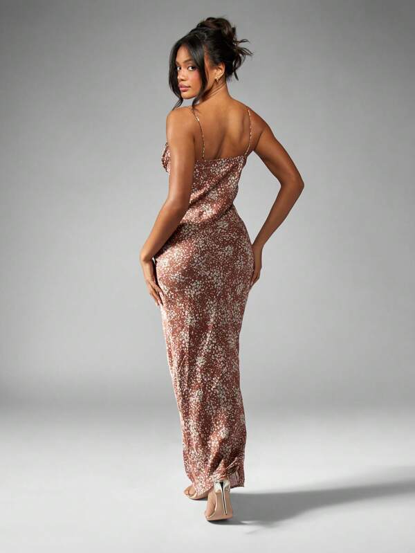 Missguided MISSGUIDED Elegant Ditsy Floral Satin Bustier Maxi Dress Sweetheart Neckline