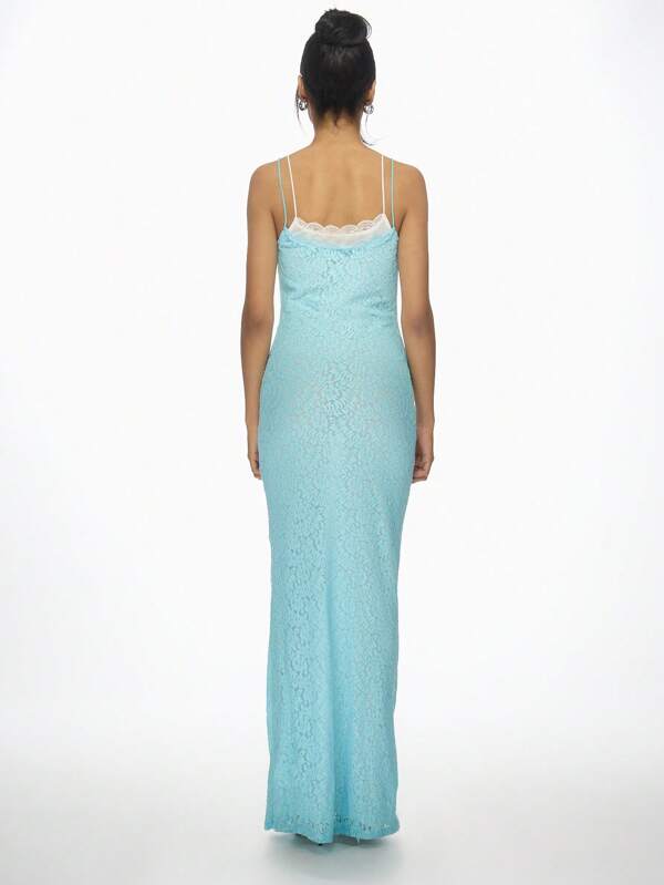 Missguided MISSGUIDED Elegant Double Layer Lace Maxi Dress With Scalloped Trim