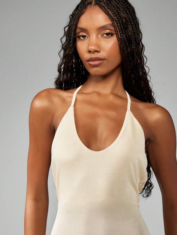 Missguided MISSGUIDED Elegant Halter Neck Backless Maxi Dress