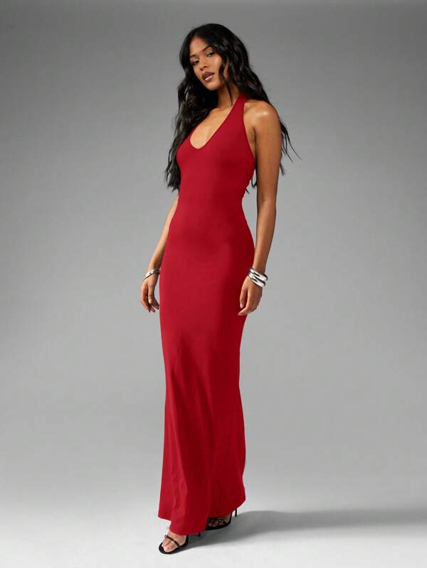 Missguided MISSGUIDED Elegant Halter Neck Fishtail Formal Maxi Dress