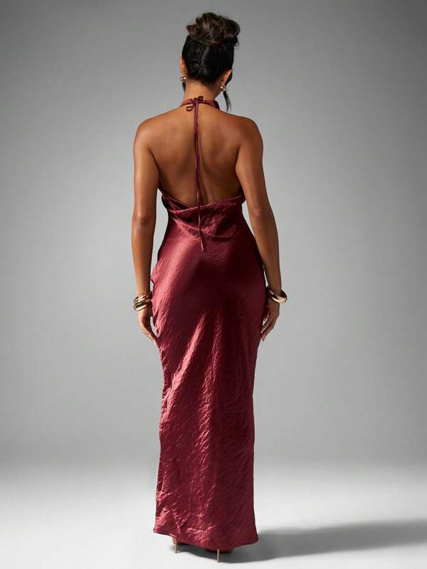 Missguided MISSGUIDED Elegant Halter Neck Satin Column Floor Length Dress