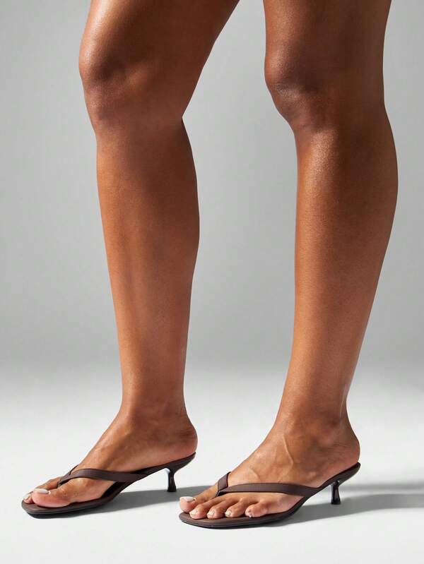 Missguided MISSGUIDED Elegant Kitten Heel Thong Sandals With Slim Straps