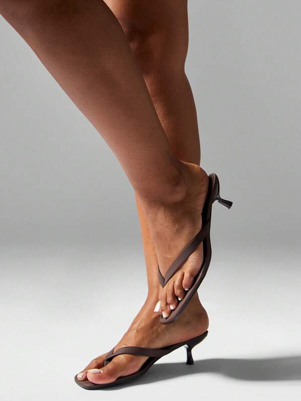 missguided MISSGUIDED Elegant Kitten Heel Thong Sandals With Slim Straps