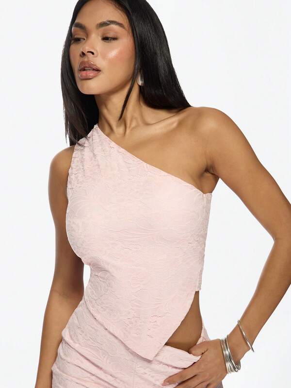 Missguided MISSGUIDED Elegant Lace Co-Ord Two-Piece Outfit