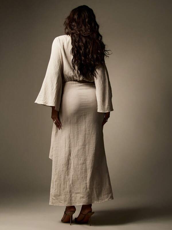 Missguided MISSGUIDED Elegant Long Sleeve Wrap Flowy Maxi Dress With Knot Detail