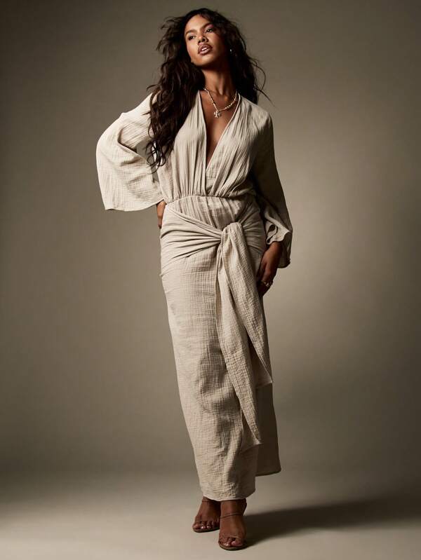 missguided MISSGUIDED Elegant Long Sleeve Wrap Flowy Maxi Dress With Knot Detail