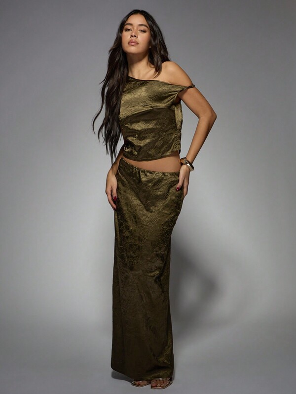 Missguided MISSGUIDED Elegant Metallic Satin Off-Shoulder Crop Top Maxi Skirt Two-Piece Outfits