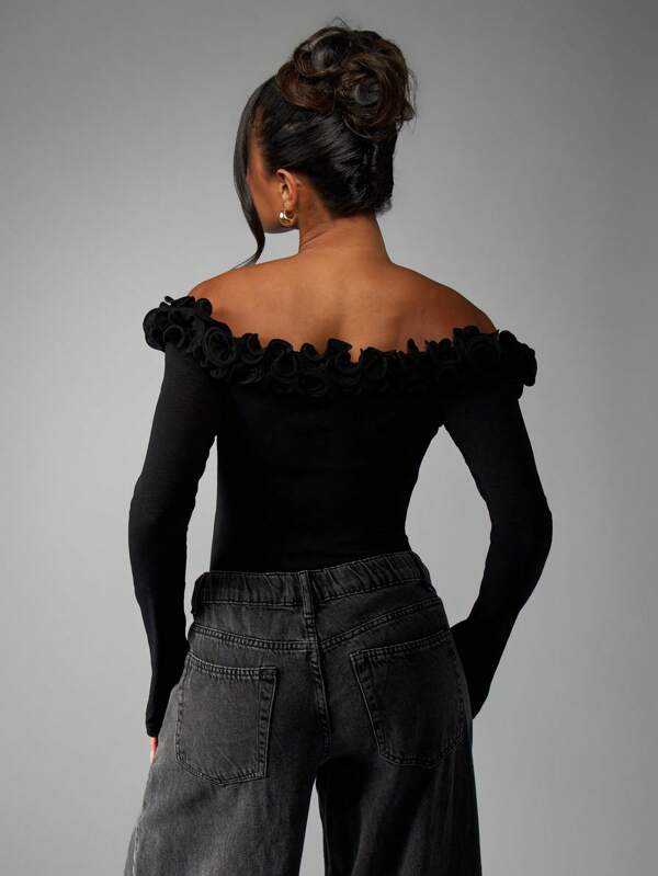 Missguided MISSGUIDED Elegant Off Shoulder Bodysuit With Long Sleeves And Ruffled Neckline