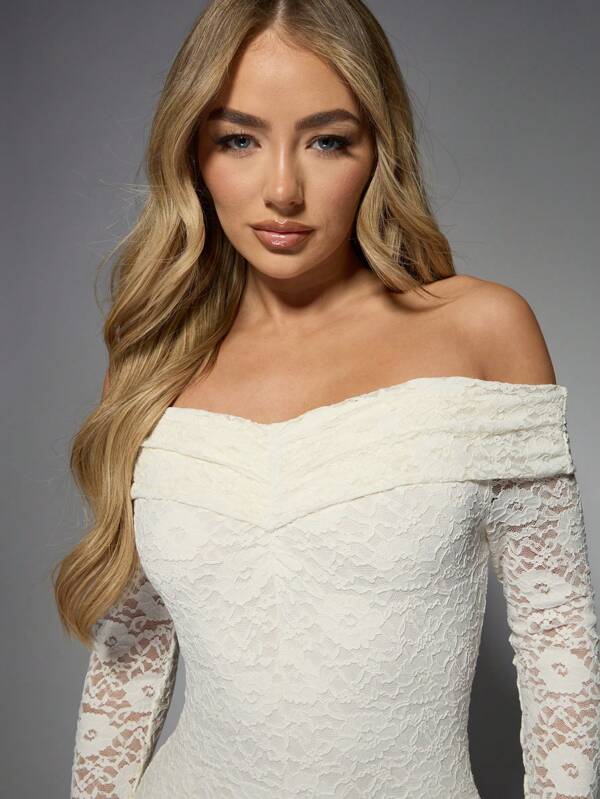 Missguided MISSGUIDED Elegant Off-Shoulder Lace Mini Dress Long Sleeves