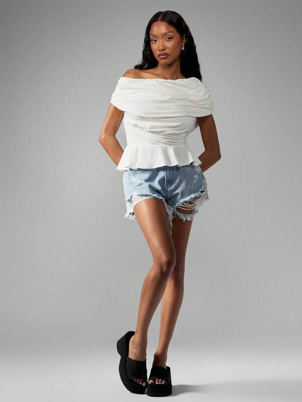 Missguided MISSGUIDED Elegant Off-Shoulder Peplum Ruched Top