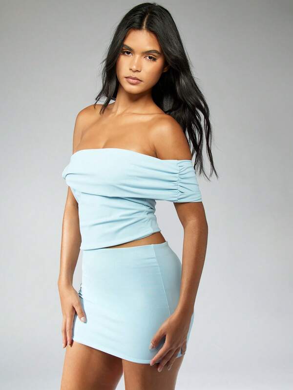 Missguided MISSGUIDED Elegant Off-Shoulder Twist Front Crop Top Mini Skirt Two-Piece Outfits