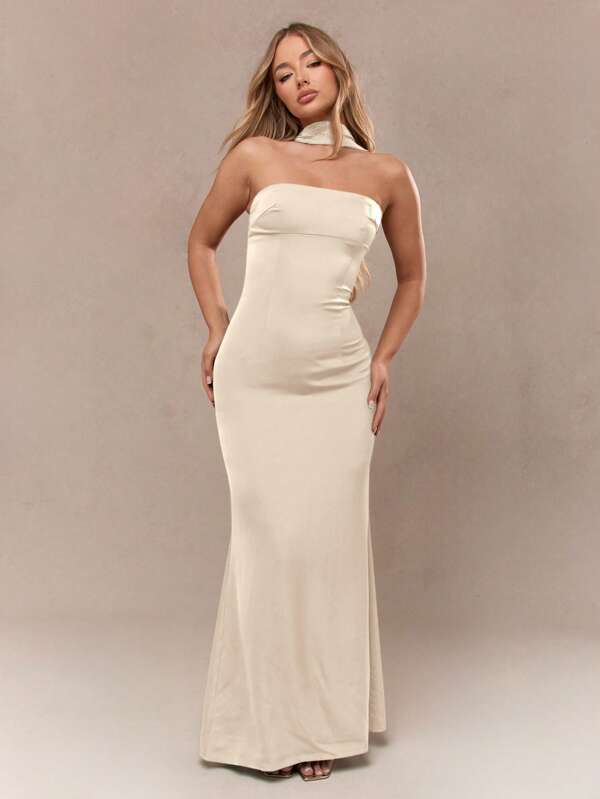 missguided MISSGUIDED Elegant Satin Bandeau Column Maxi Dress With Neck Tie Detail