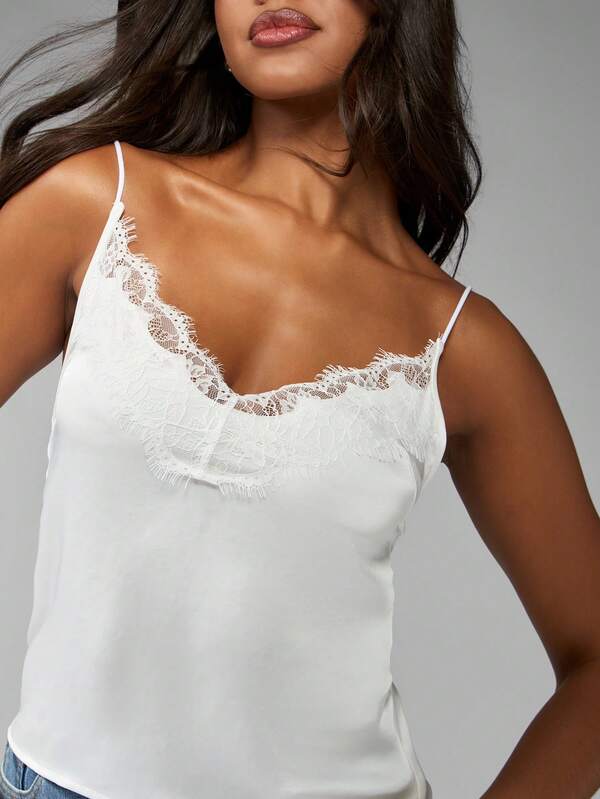 Missguided MISSGUIDED Elegant Satin V-Neck Camisole With Lace Trim