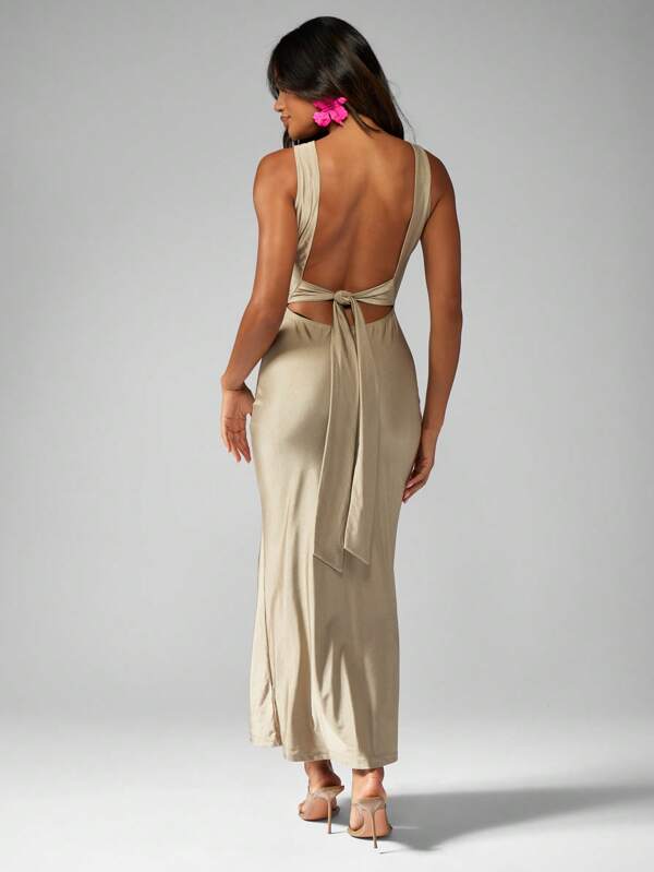 Missguided MISSGUIDED Elegant Stretch Slinky Ruched Side Bodycon Gown