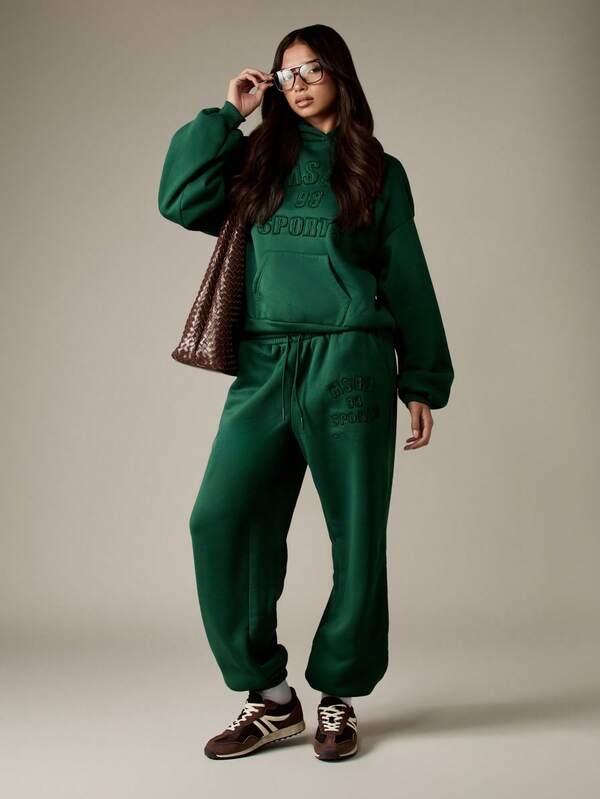 Missguided MISSGUIDED Embroidered Baggy Jogger Pants With Cuffed Ankles