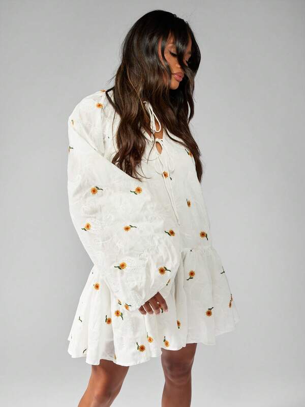 Missguided MISSGUIDED Embroidered Floral Tiered Mini Smock Dress