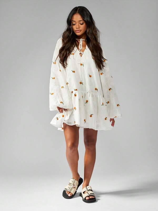 Missguided MISSGUIDED Embroidered Floral Tiered Mini Smock Dress