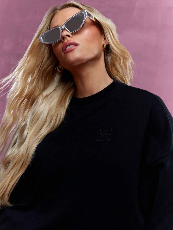 Missguided MISSGUIDED Embroidered Logo Drop Shoulder Oversized Crew Neck T-Shirt