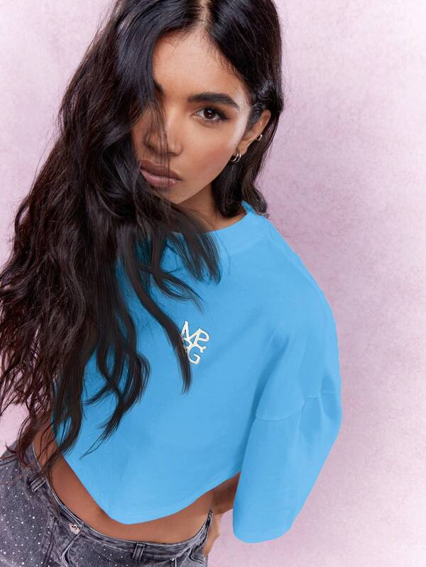 Missguided MISSGUIDED Embroidered Logo Dropped Shoulder Loose Fit Crop T-Shirt
