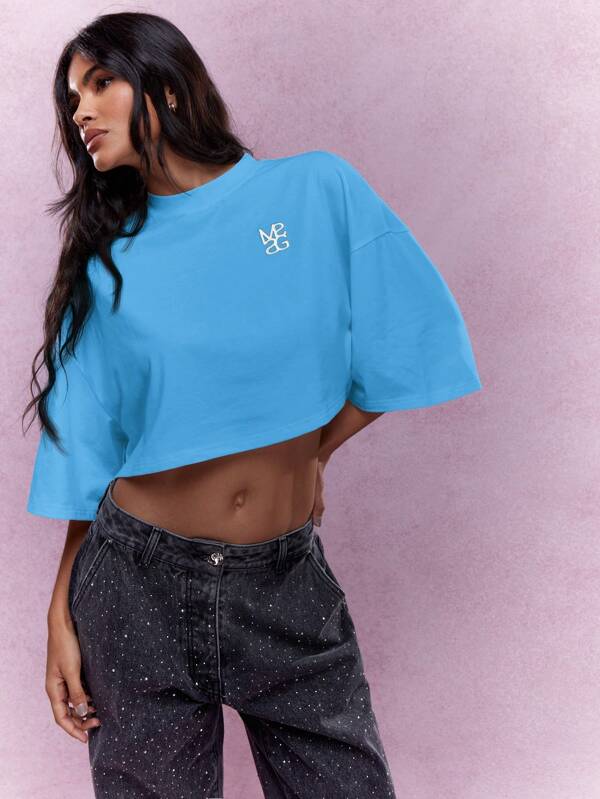 missguided MISSGUIDED Embroidered Logo Dropped Shoulder Loose Fit Crop T-Shirt