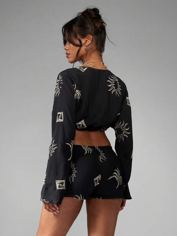 Missguided MISSGUIDED Embroidered Long Sleeve Crop Top And High Waist Shorts Set