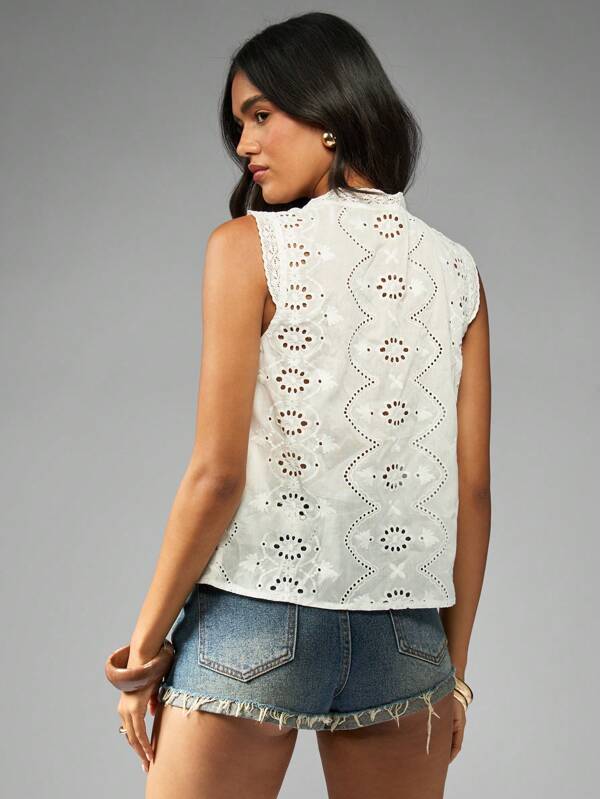 Missguided MISSGUIDED Eyelet Lace Vest With Front Tie Detail
