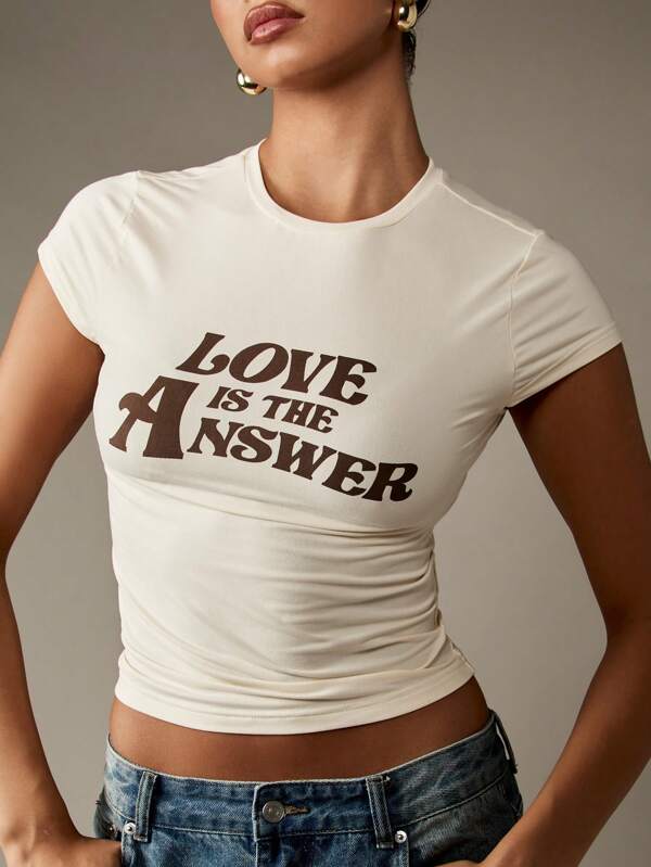 missguided MISSGUIDED Fitted Baby Tee With Retro Love Slogan Print