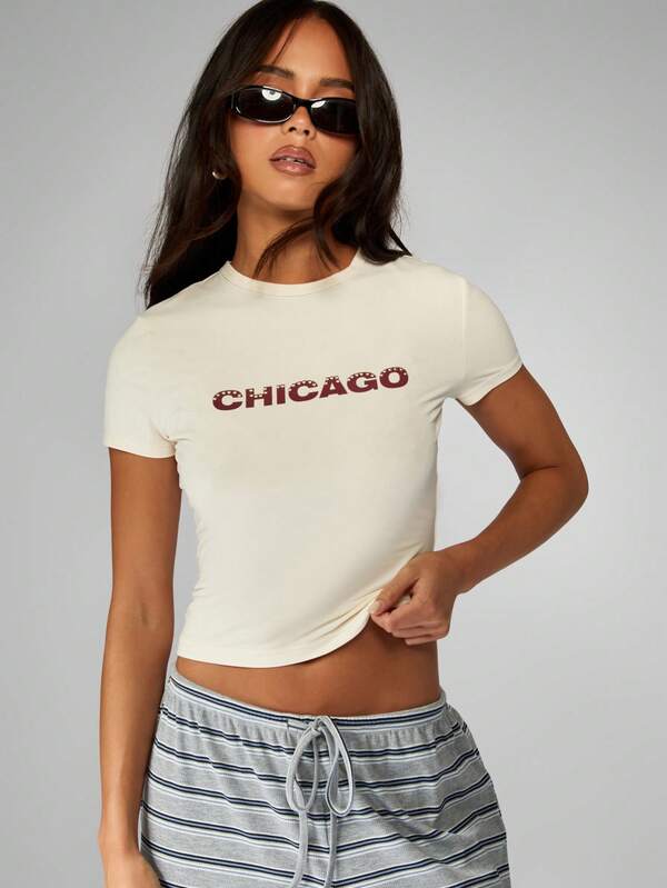 Missguided MISSGUIDED Fitted Crop T-Shirt With Chicago Print Design