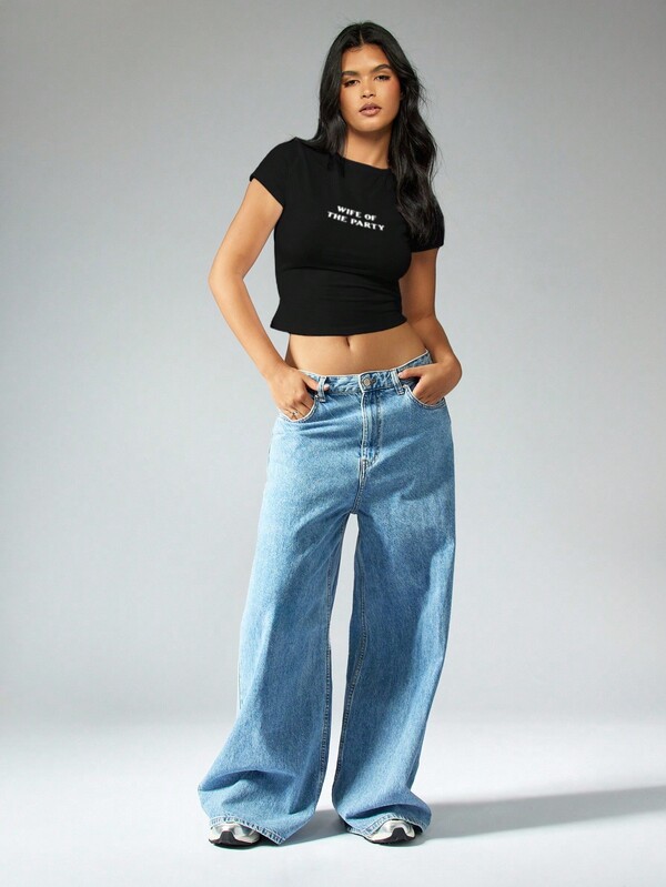 Missguided MISSGUIDED Fitted Crop Top With Text Print Front