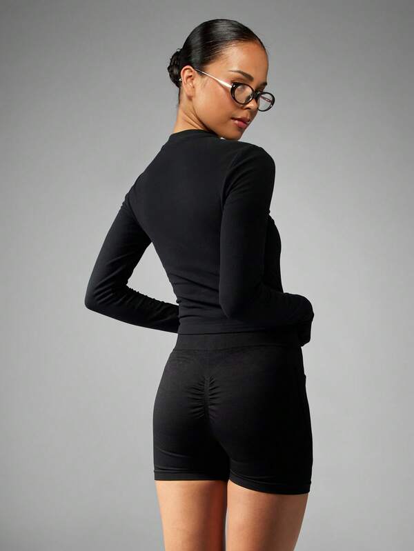Missguided MISSGUIDED Fitted Long Sleeve Crop Top With Logo Detail