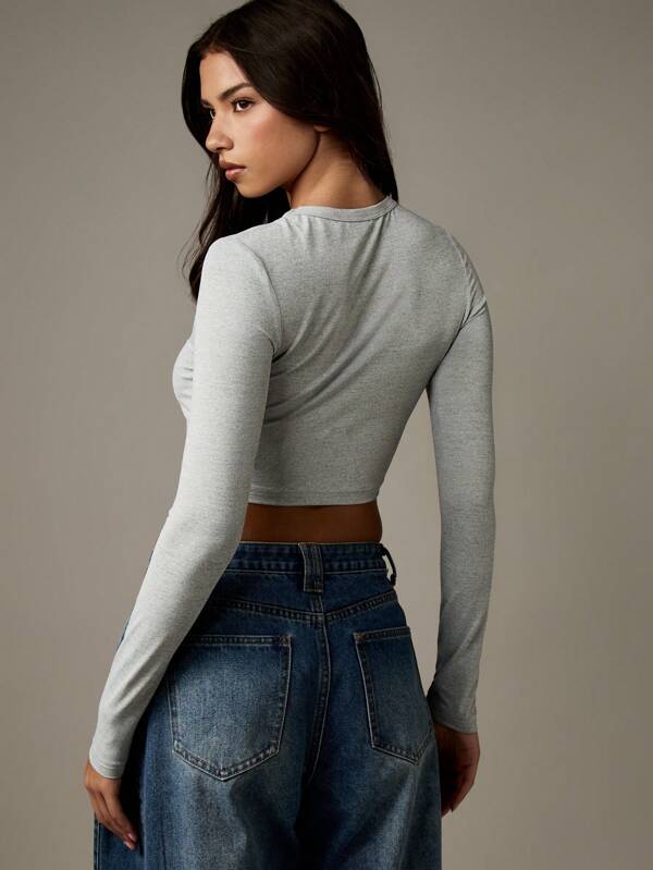 Missguided MISSGUIDED Fitted Long Sleeve Crop Top With Ribbed Texture