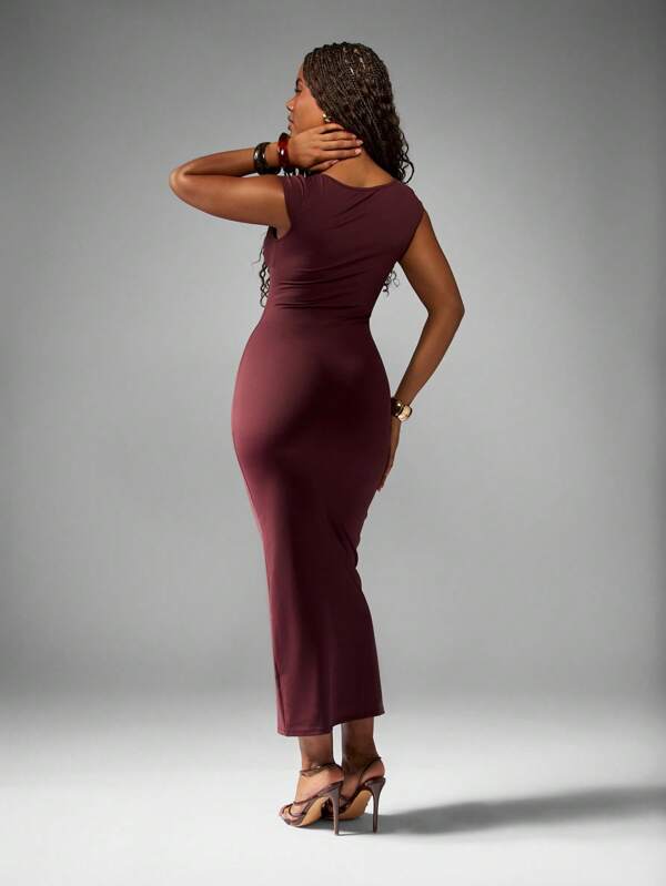 Missguided MISSGUIDED Fitted Midaxi Dress With Sweetheart Neckline And Cap Sleeves