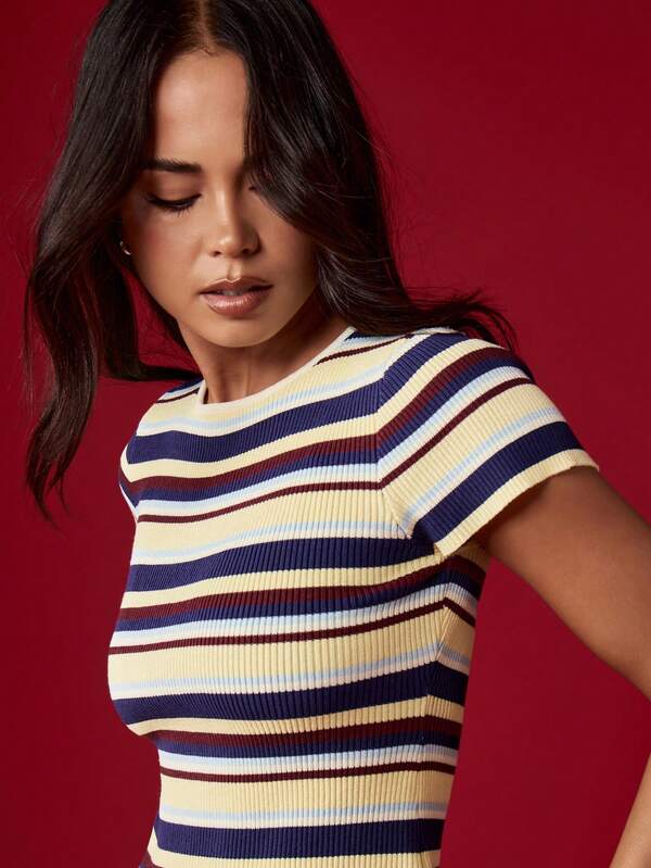 Missguided MISSGUIDED Fitted Ribbed Stripe Crop Tee With Short Sleeves