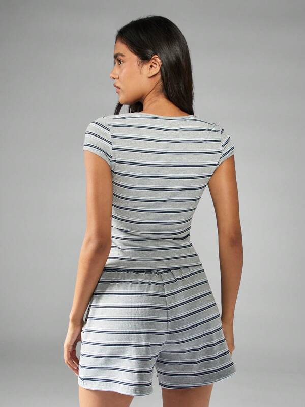 Missguided MISSGUIDED Fitted Ribbed T-Shirt With Horizontal Stripes