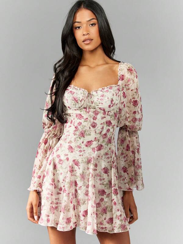Missguided MISSGUIDED Floral Chiffon Puff Sleeve Sweetheart Neckline Empire Waist Mini Dresses