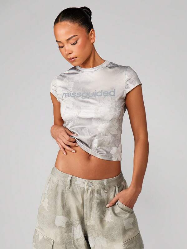missguided MISSGUIDED Floral Print Crop Tee With Short Sleeves