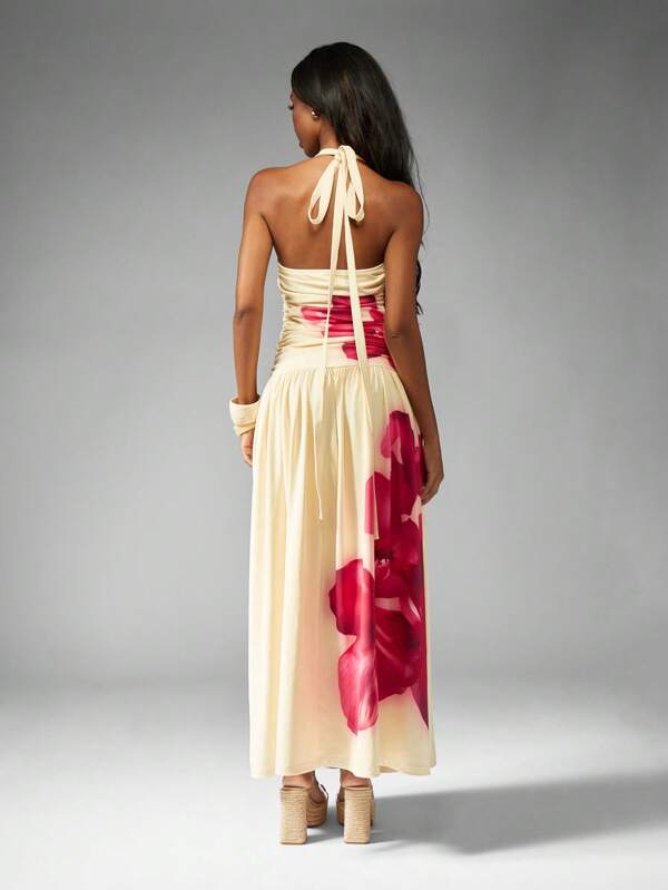 Missguided MISSGUIDED Floral Print Cut Out Halter Maxi Dress With Empire Waist