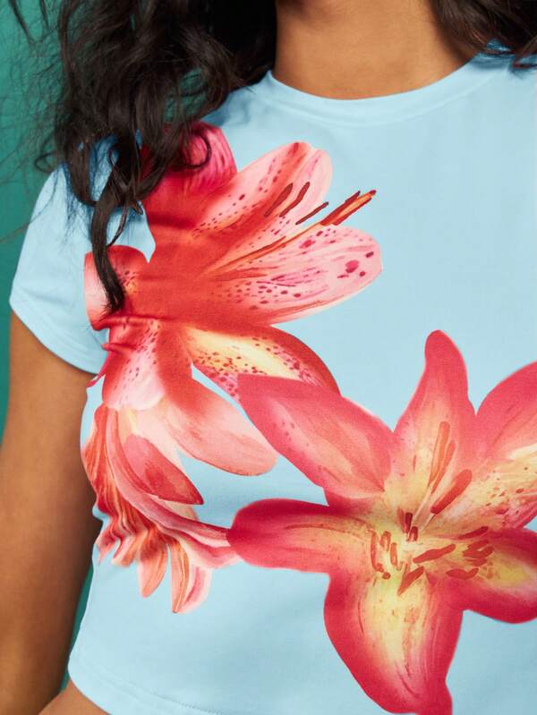 Missguided MISSGUIDED Floral Print Fitted Stretch Short Sleeve T-Shirt