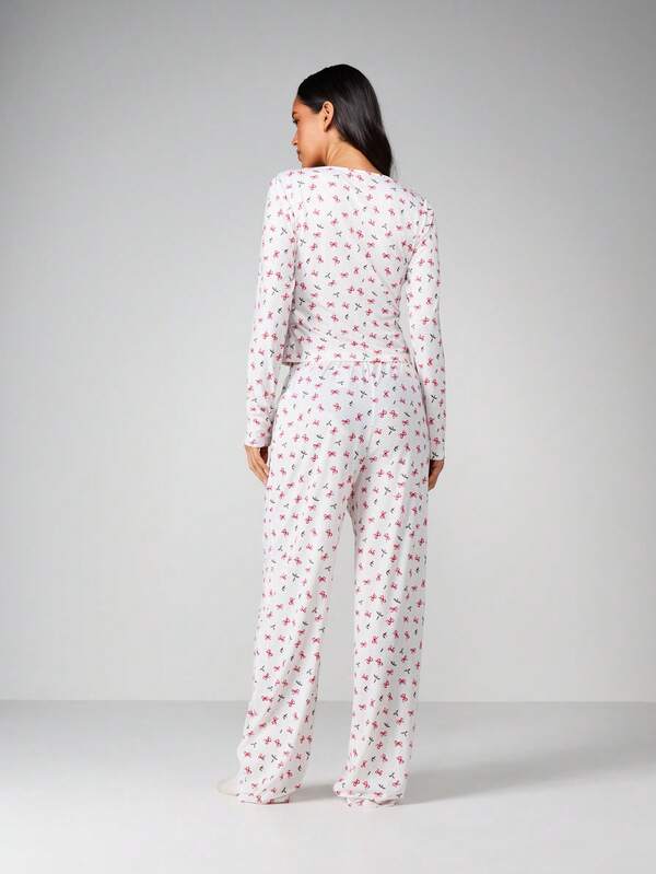 Missguided MISSGUIDED Floral Print Pajama Set With Long Sleeves