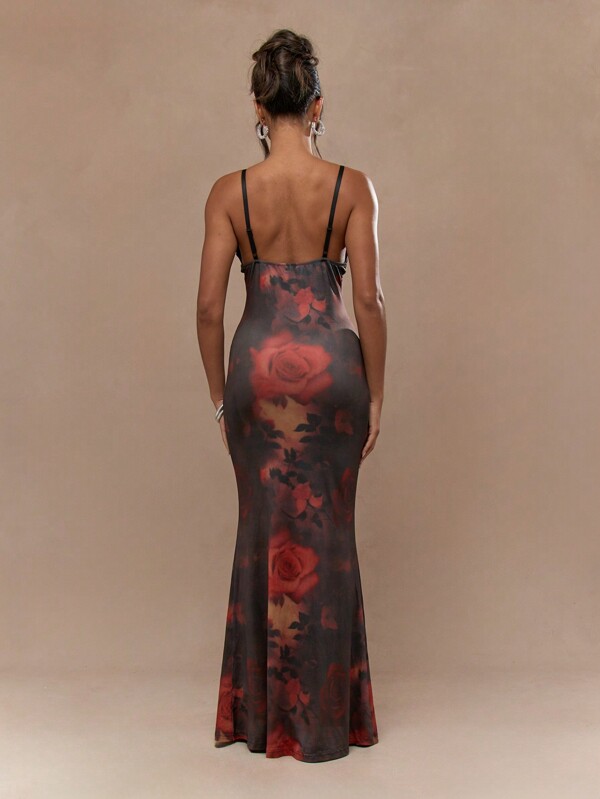 Missguided MISSGUIDED Floral Print Patch Spaghetti Strap V Neck Bodycon Flare Hem Maxi Dress