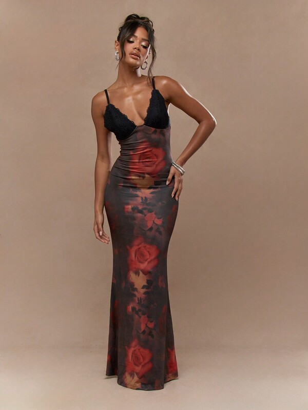 Missguided MISSGUIDED Floral Print Patch Spaghetti Strap V Neck Bodycon Flare Hem Maxi Dress