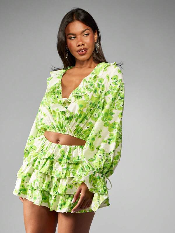 missguided MISSGUIDED Floral Print Ruffle Puff Sleeve Crop Top
